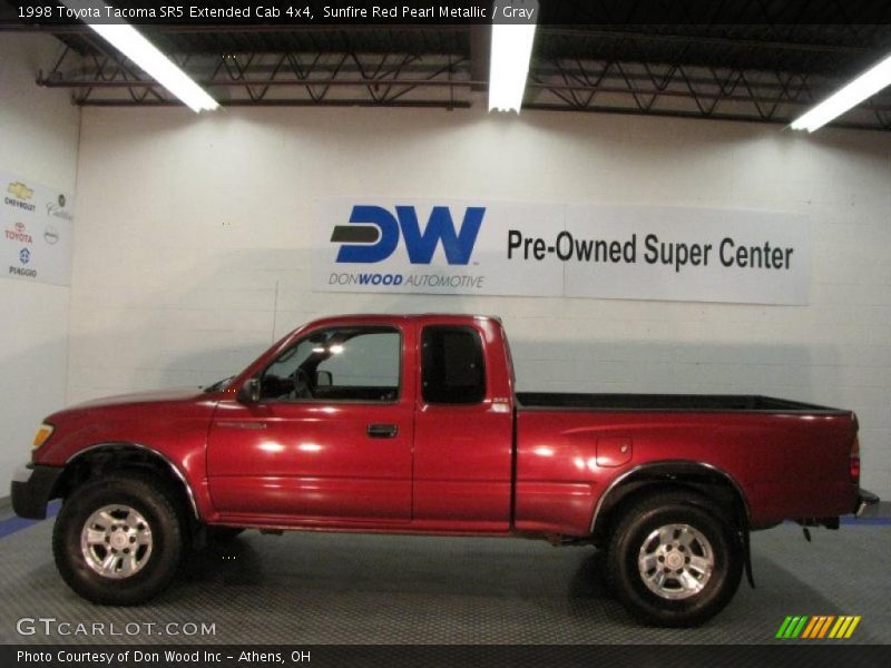 Sunfire Red Pearl Metallic / Gray 1998 Toyota Tacoma SR5 Extended Cab 4x4