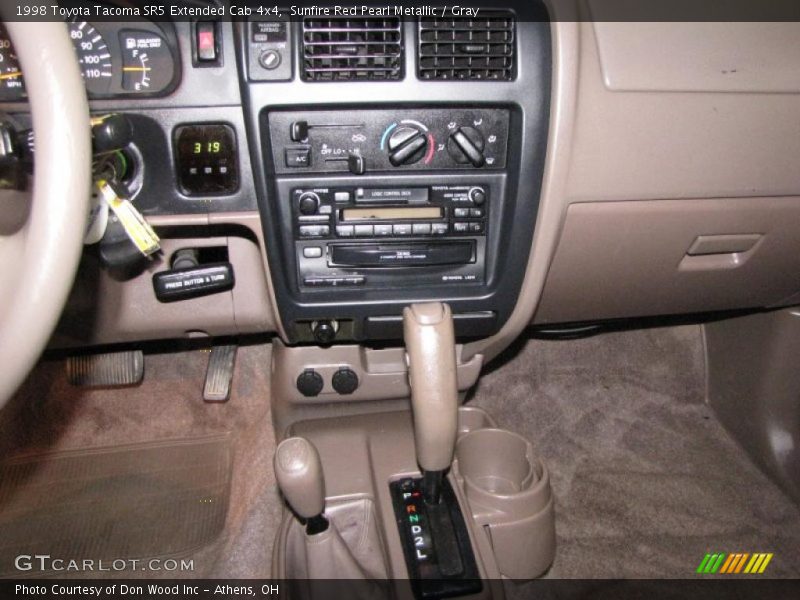 Sunfire Red Pearl Metallic / Gray 1998 Toyota Tacoma SR5 Extended Cab 4x4