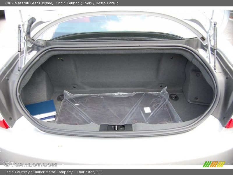 Grigio Touring (Silver) / Rosso Corallo 2009 Maserati GranTurismo