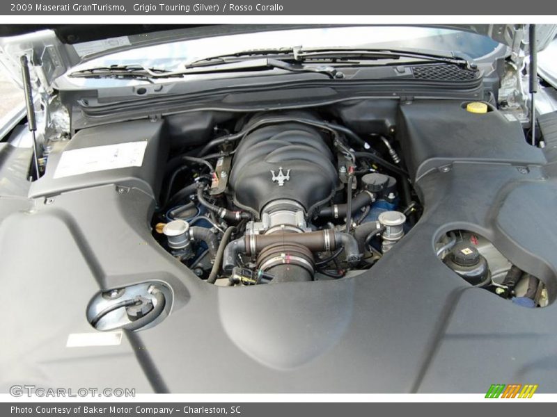 Grigio Touring (Silver) / Rosso Corallo 2009 Maserati GranTurismo