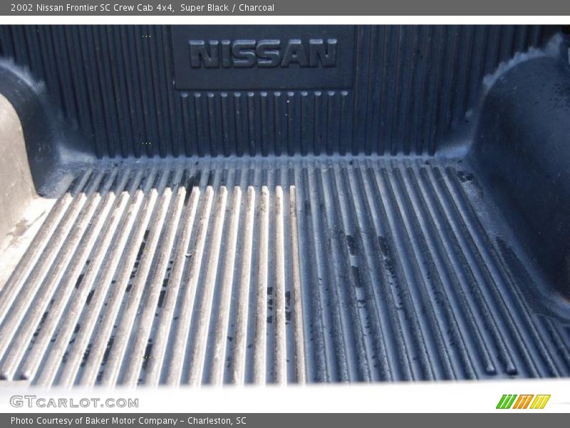 Super Black / Charcoal 2002 Nissan Frontier SC Crew Cab 4x4