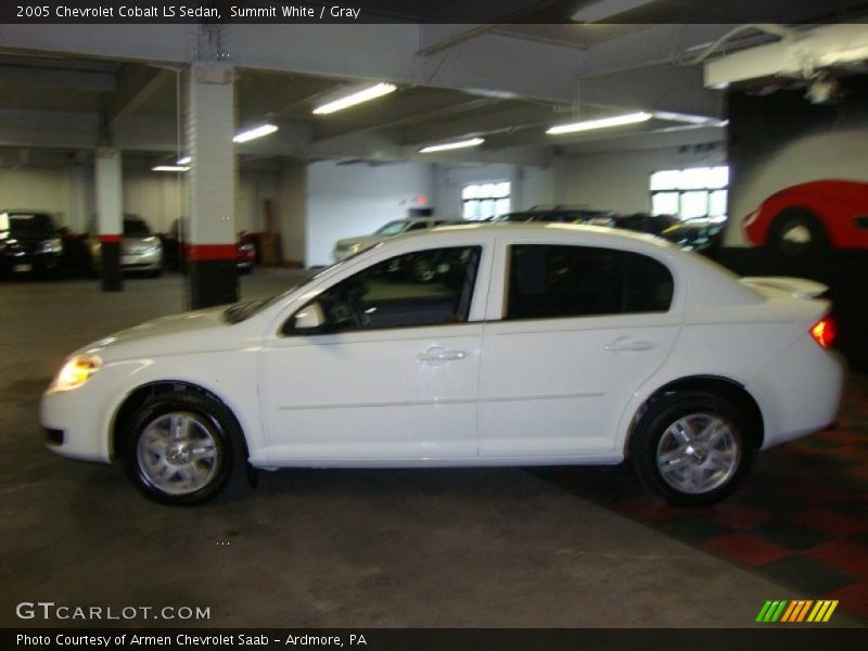 Summit White / Gray 2005 Chevrolet Cobalt LS Sedan