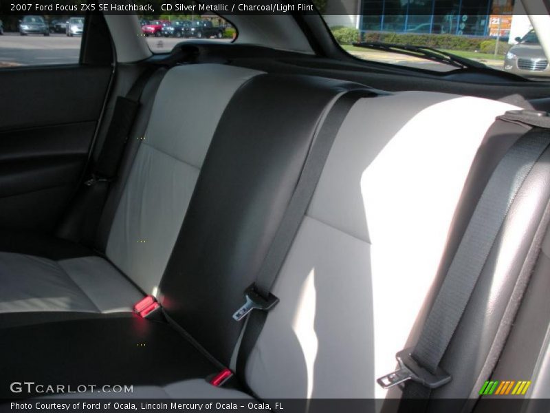 CD Silver Metallic / Charcoal/Light Flint 2007 Ford Focus ZX5 SE Hatchback