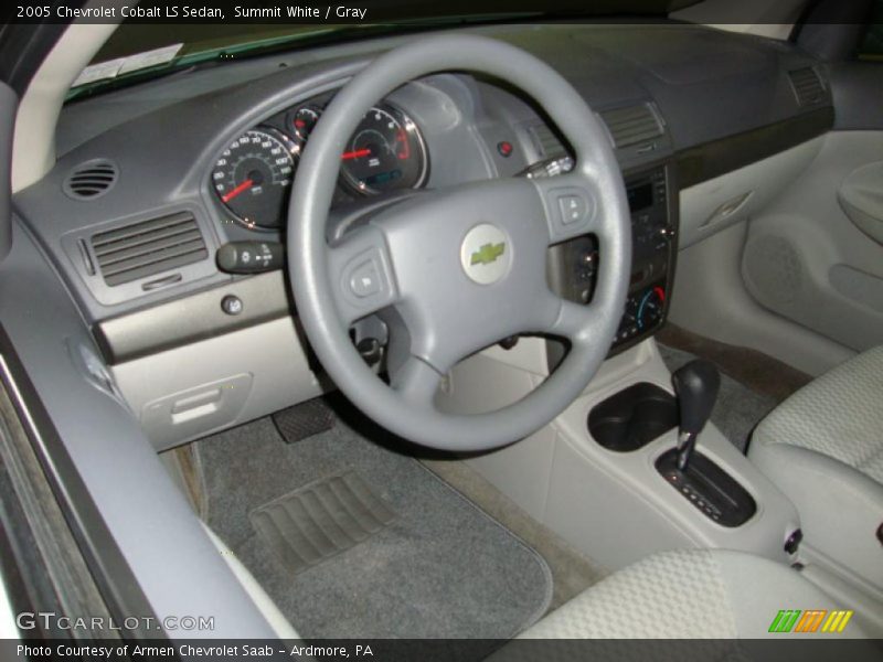Summit White / Gray 2005 Chevrolet Cobalt LS Sedan