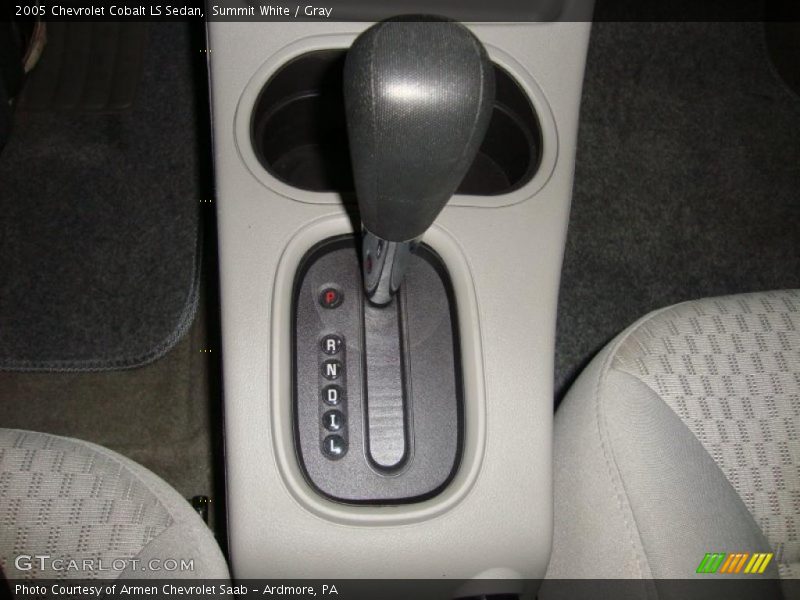 Summit White / Gray 2005 Chevrolet Cobalt LS Sedan