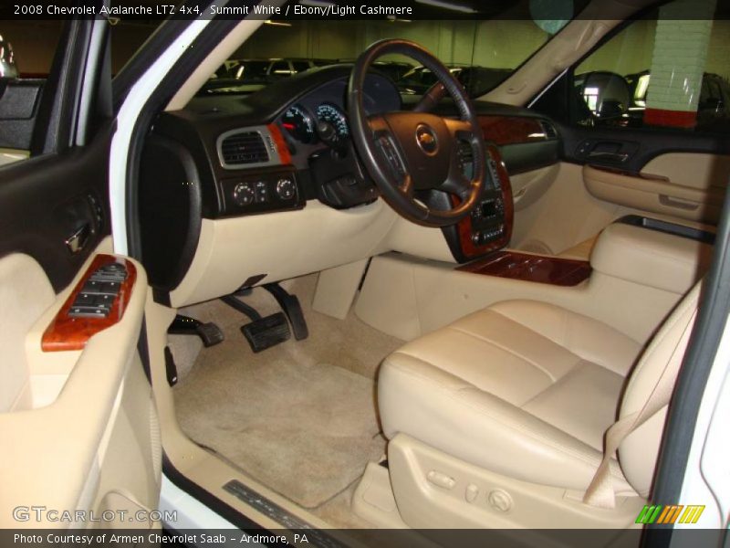 Summit White / Ebony/Light Cashmere 2008 Chevrolet Avalanche LTZ 4x4