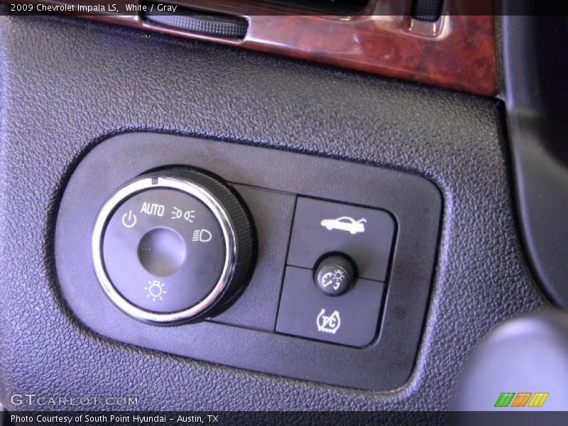 White / Gray 2009 Chevrolet Impala LS