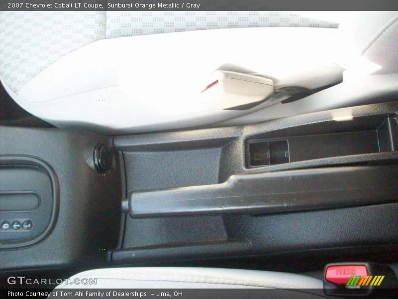 Sunburst Orange Metallic / Gray 2007 Chevrolet Cobalt LT Coupe
