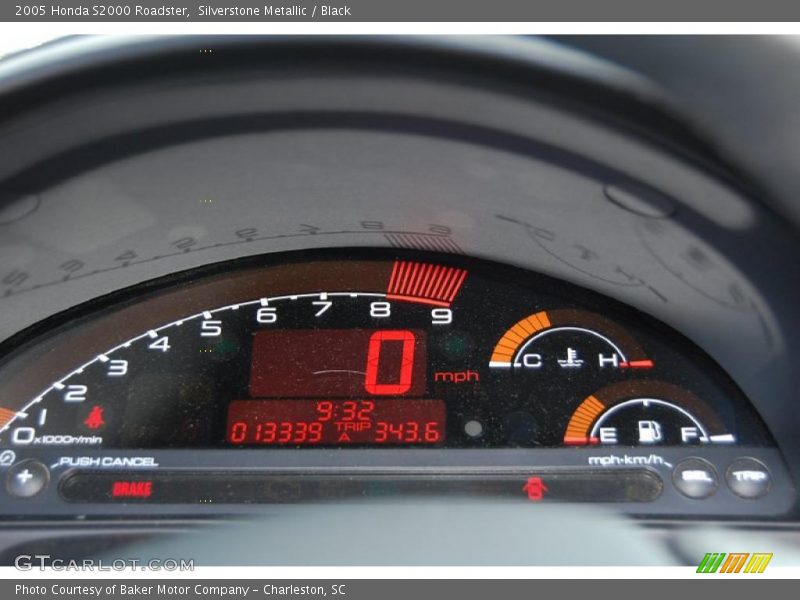 Silverstone Metallic / Black 2005 Honda S2000 Roadster