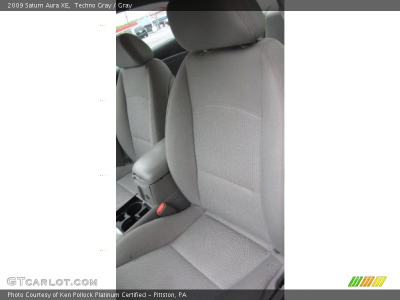 Techno Gray / Gray 2009 Saturn Aura XE