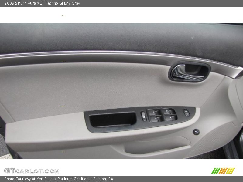 Techno Gray / Gray 2009 Saturn Aura XE