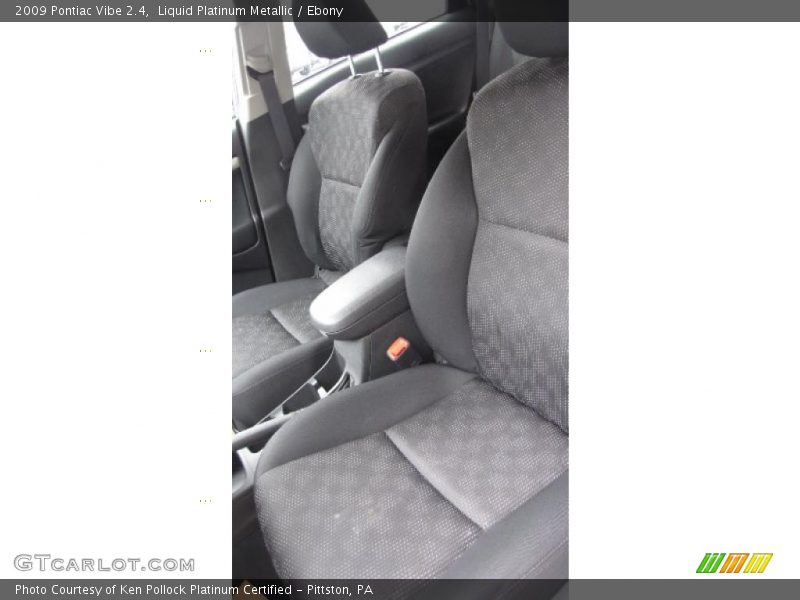 Liquid Platinum Metallic / Ebony 2009 Pontiac Vibe 2.4