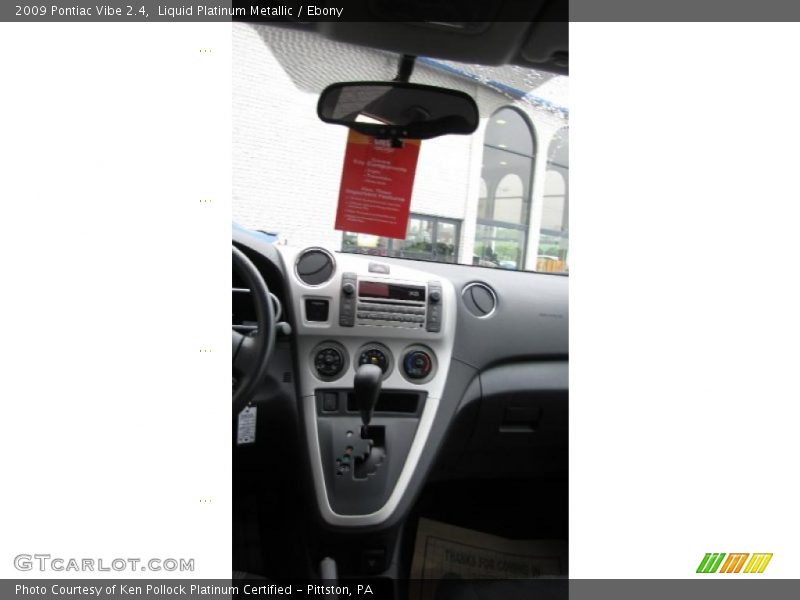 Liquid Platinum Metallic / Ebony 2009 Pontiac Vibe 2.4