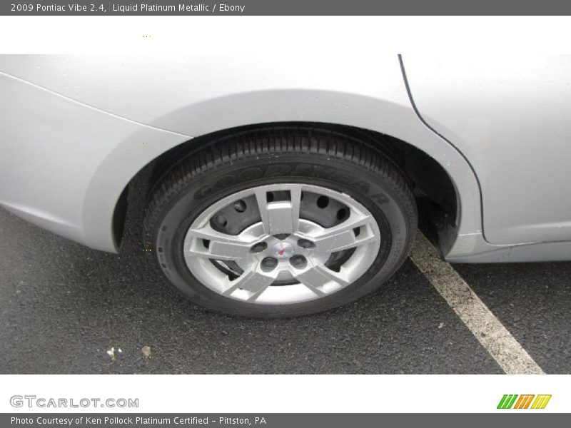 Liquid Platinum Metallic / Ebony 2009 Pontiac Vibe 2.4