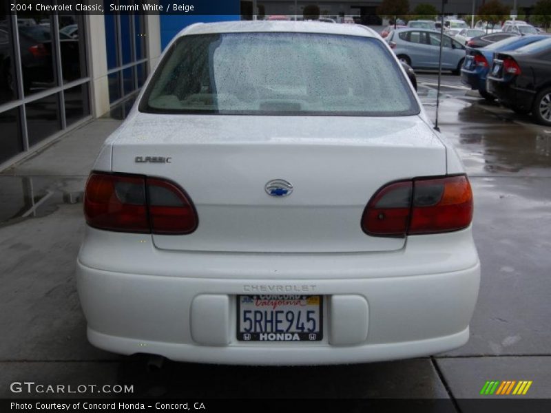Summit White / Beige 2004 Chevrolet Classic