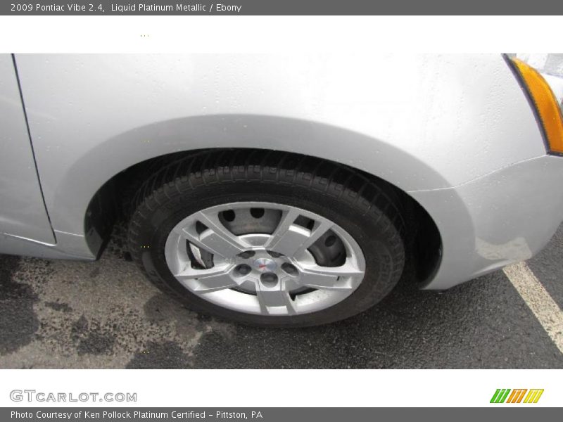 Liquid Platinum Metallic / Ebony 2009 Pontiac Vibe 2.4
