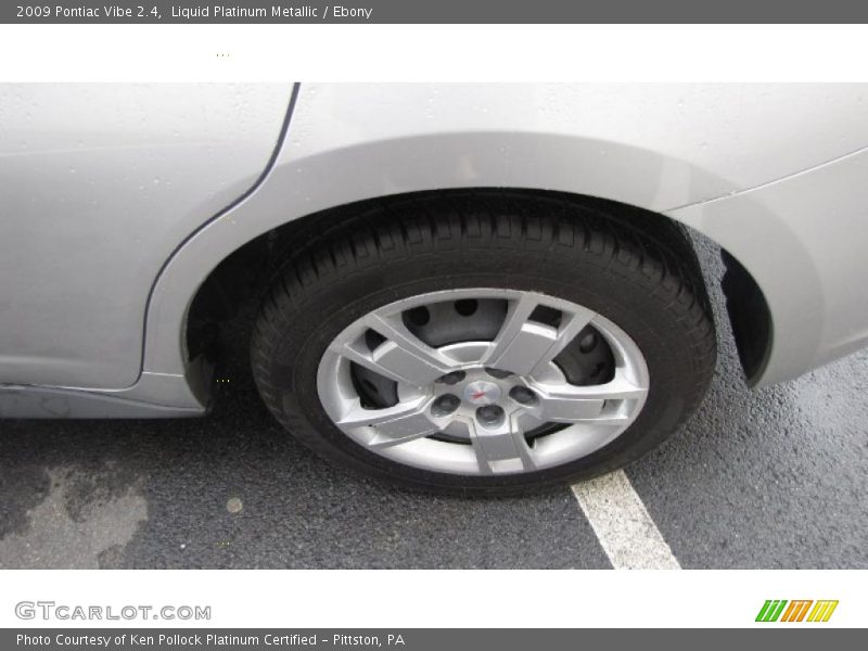 Liquid Platinum Metallic / Ebony 2009 Pontiac Vibe 2.4