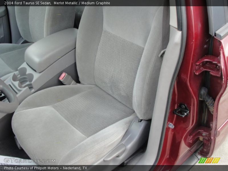 Merlot Metallic / Medium Graphite 2004 Ford Taurus SE Sedan