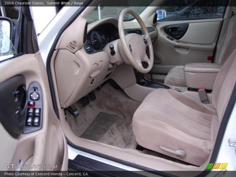 Summit White / Beige 2004 Chevrolet Classic