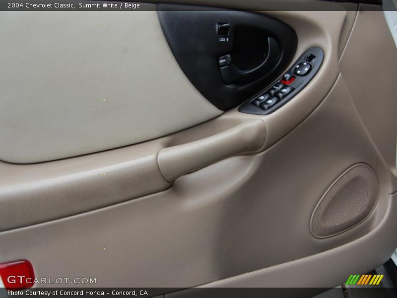 Summit White / Beige 2004 Chevrolet Classic