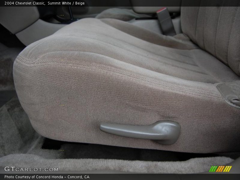 Summit White / Beige 2004 Chevrolet Classic