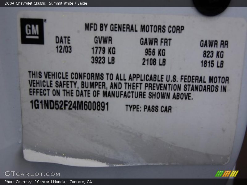 Summit White / Beige 2004 Chevrolet Classic