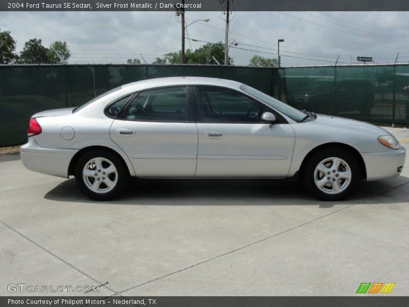 Silver Frost Metallic / Dark Charcoal 2004 Ford Taurus SE Sedan