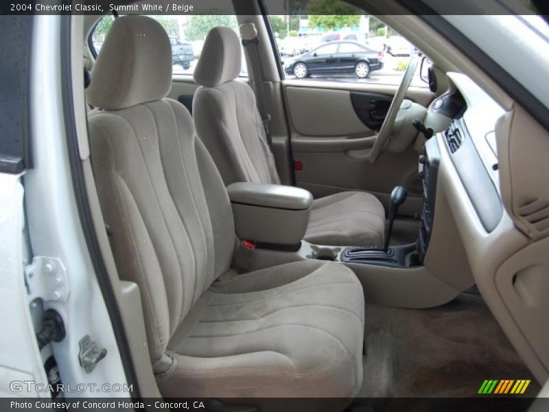 Summit White / Beige 2004 Chevrolet Classic