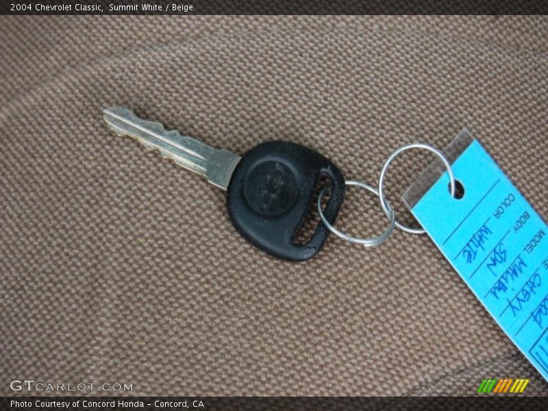 Summit White / Beige 2004 Chevrolet Classic