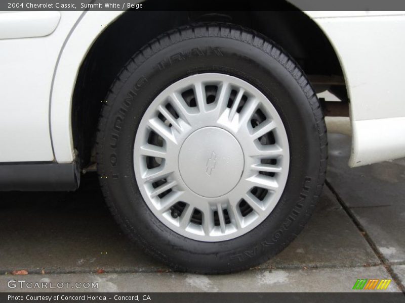 Summit White / Beige 2004 Chevrolet Classic