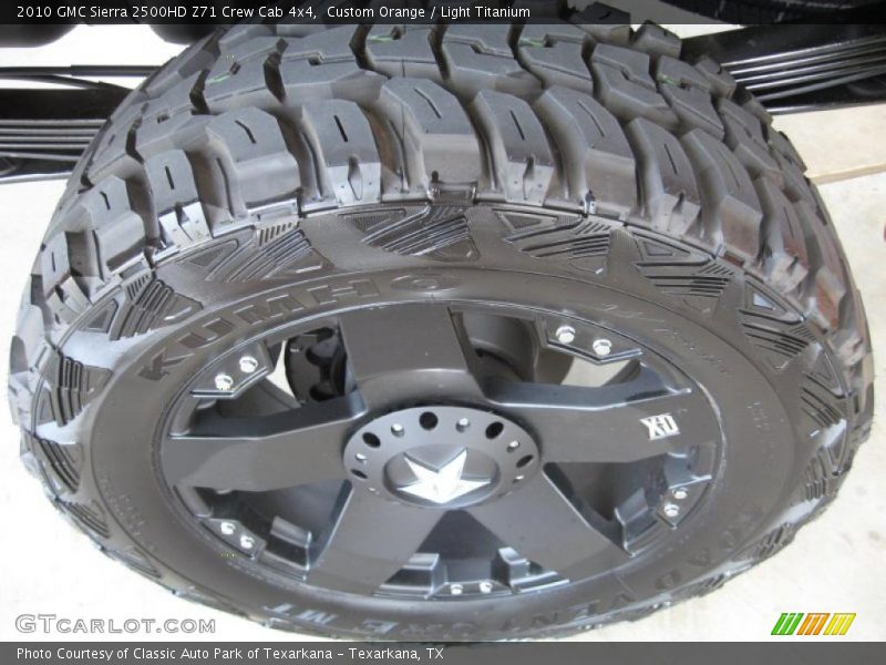 Custom Orange / Light Titanium 2010 GMC Sierra 2500HD Z71 Crew Cab 4x4