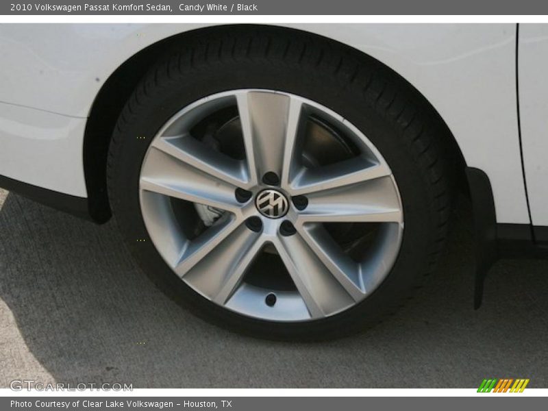 Candy White / Black 2010 Volkswagen Passat Komfort Sedan