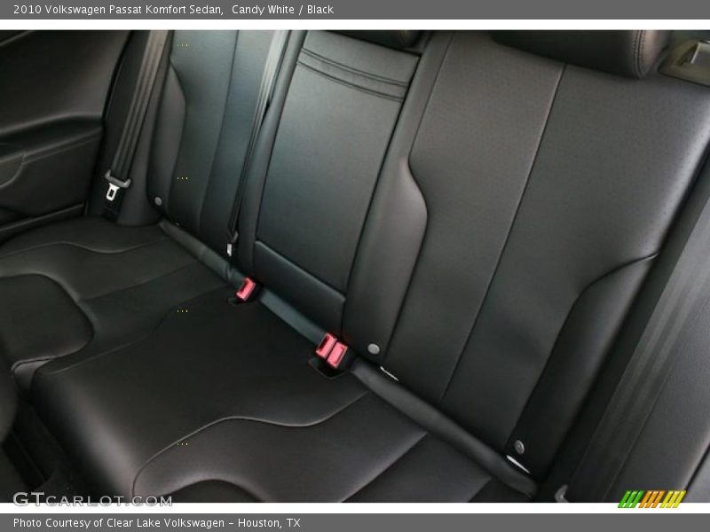 Candy White / Black 2010 Volkswagen Passat Komfort Sedan