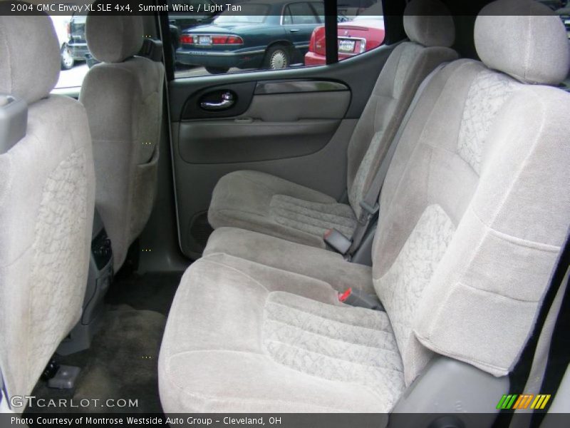 Summit White / Light Tan 2004 GMC Envoy XL SLE 4x4
