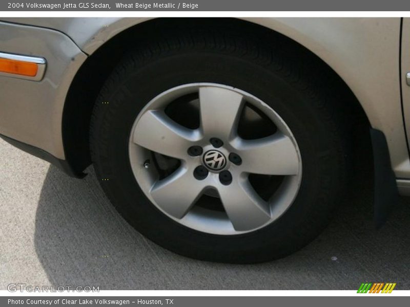 Wheat Beige Metallic / Beige 2004 Volkswagen Jetta GLS Sedan