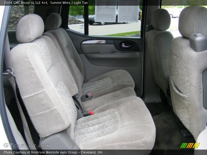 Summit White / Light Tan 2004 GMC Envoy XL SLE 4x4