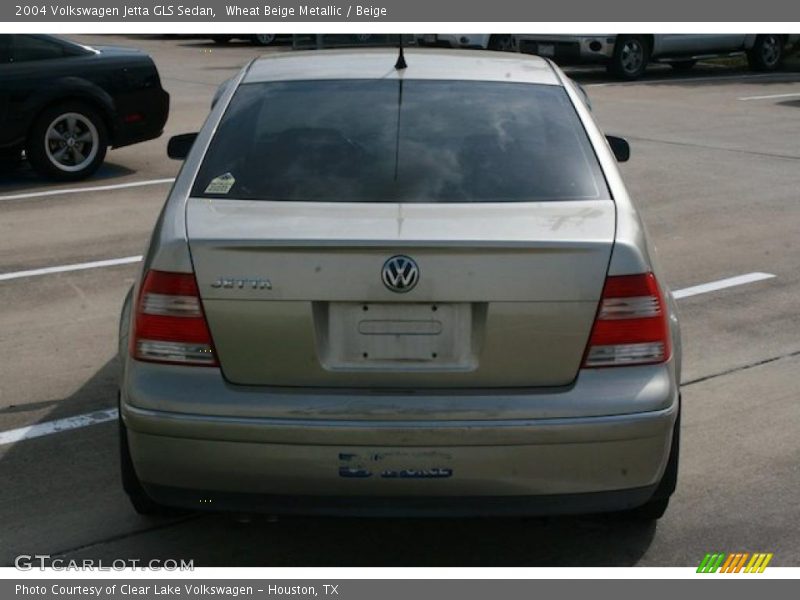 Wheat Beige Metallic / Beige 2004 Volkswagen Jetta GLS Sedan