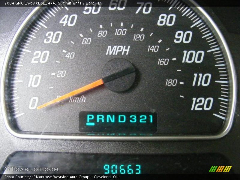 Summit White / Light Tan 2004 GMC Envoy XL SLE 4x4