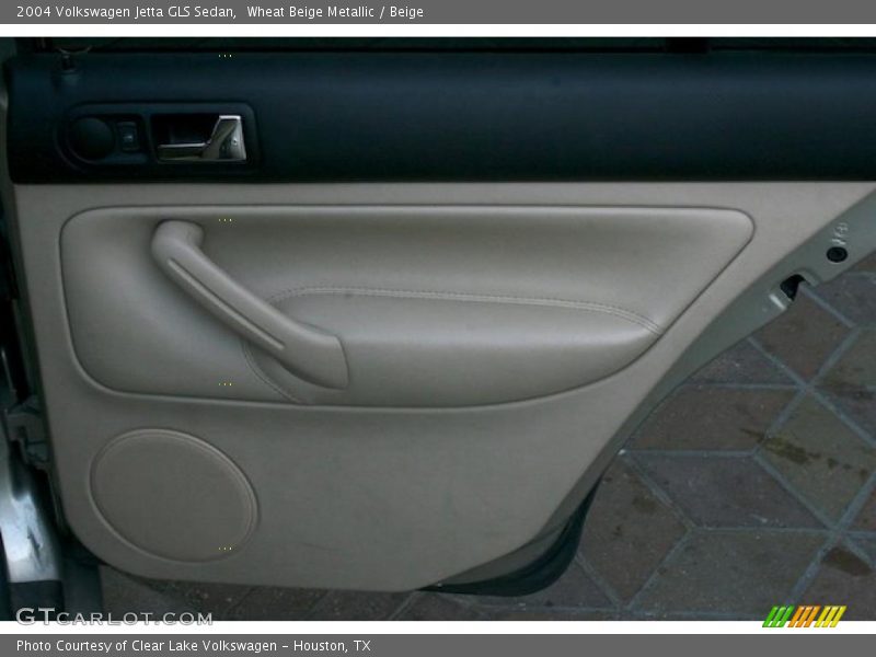 Wheat Beige Metallic / Beige 2004 Volkswagen Jetta GLS Sedan
