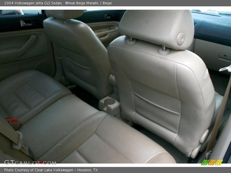 Wheat Beige Metallic / Beige 2004 Volkswagen Jetta GLS Sedan
