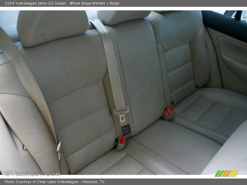 Wheat Beige Metallic / Beige 2004 Volkswagen Jetta GLS Sedan