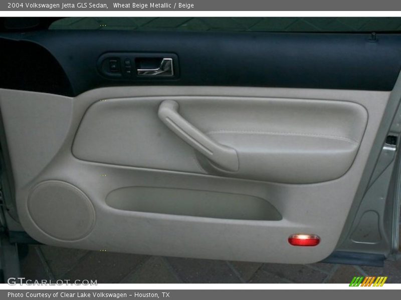 Wheat Beige Metallic / Beige 2004 Volkswagen Jetta GLS Sedan