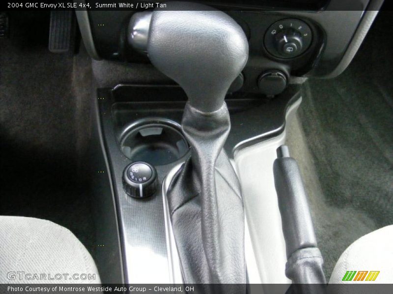 Summit White / Light Tan 2004 GMC Envoy XL SLE 4x4