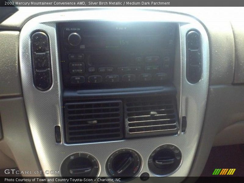 Silver Birch Metallic / Medium Dark Parchment 2003 Mercury Mountaineer Convenience AWD