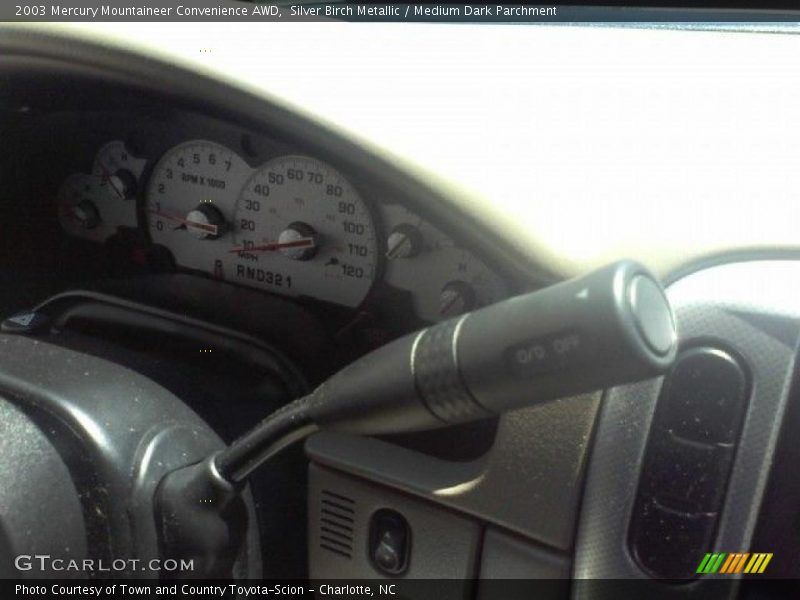 Silver Birch Metallic / Medium Dark Parchment 2003 Mercury Mountaineer Convenience AWD