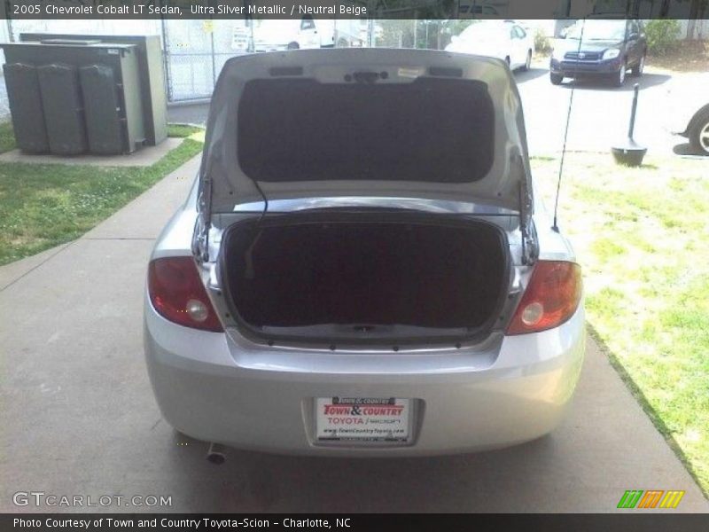 Ultra Silver Metallic / Neutral Beige 2005 Chevrolet Cobalt LT Sedan