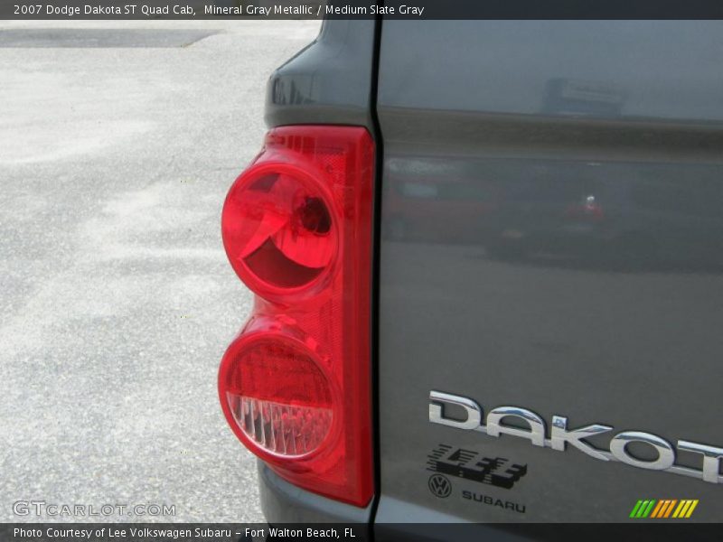 Mineral Gray Metallic / Medium Slate Gray 2007 Dodge Dakota ST Quad Cab