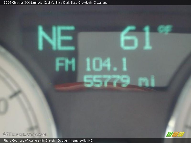 Cool Vanilla / Dark Slate Gray/Light Graystone 2006 Chrysler 300 Limited