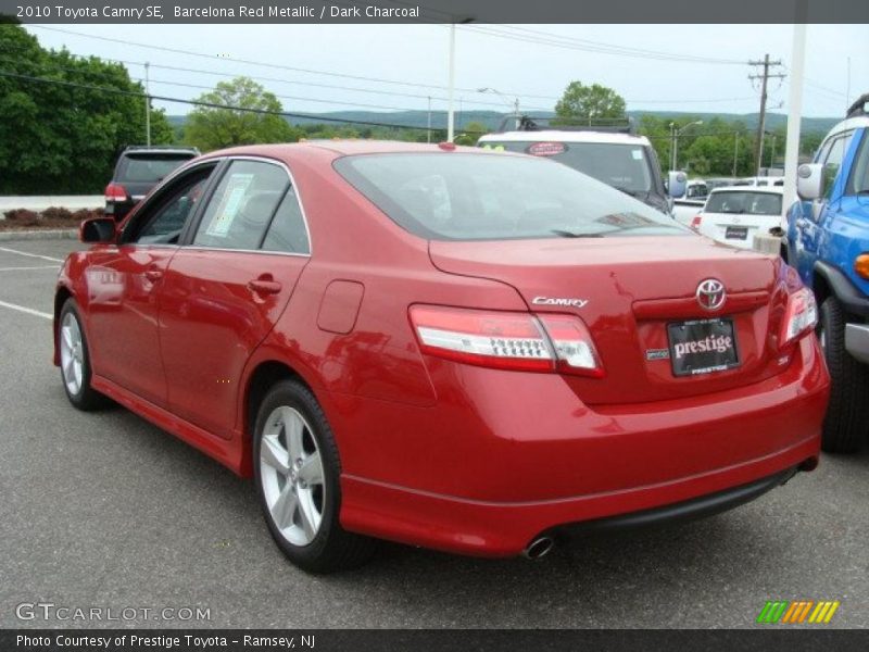 Barcelona Red Metallic / Dark Charcoal 2010 Toyota Camry SE