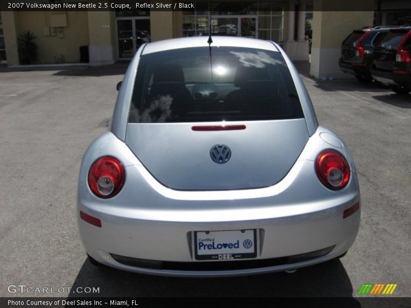Reflex Silver / Black 2007 Volkswagen New Beetle 2.5 Coupe
